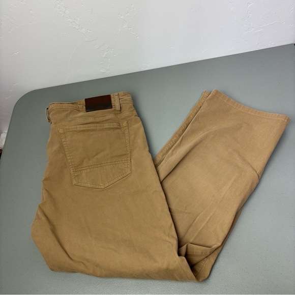 Orvis 5 Pocket Khaki Pants Men's Casual Neutral Outdoor 42X30 Stretch